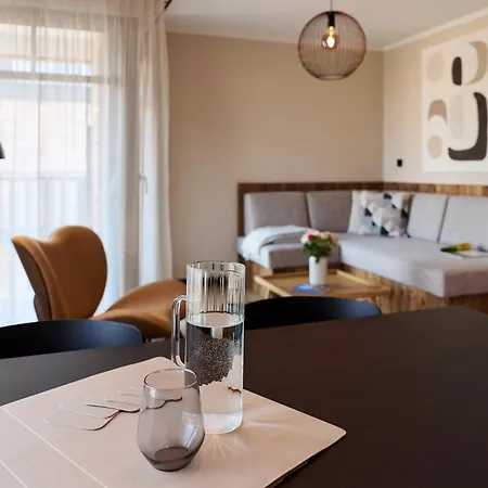 Binnendiek Haus 1 12 *